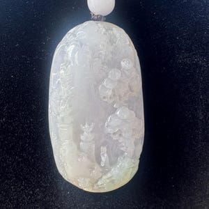 Colgante de jadeíta birmana natural con paisaje de lavanda / Collar de jade con pabellón y pino tallados a mano / Regalo de jade de grado A con certificado