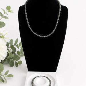 天然ダークグリーン翡翠ビーズネックレス＆ブレスレットセット｜ビルマ産翡翠宝石ジュエリー｜女性へのエレガントな普段使いギフト