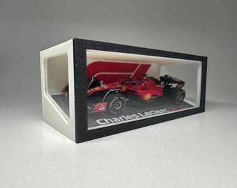 Espositore Modellini Auto 1:43 F1 | Teca in Plexiglass e PLA Impilabile | Vetrinetta con Targa Personalizzata | Regalo Formula 1