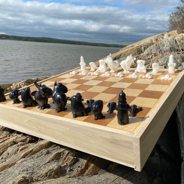 Maine Chess Set