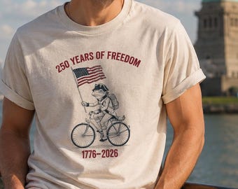 250 Years of Freedom Frog Shirt, Patriotic 1776-2026 Graphic Tee, USA Anniversary Gift for History Lover