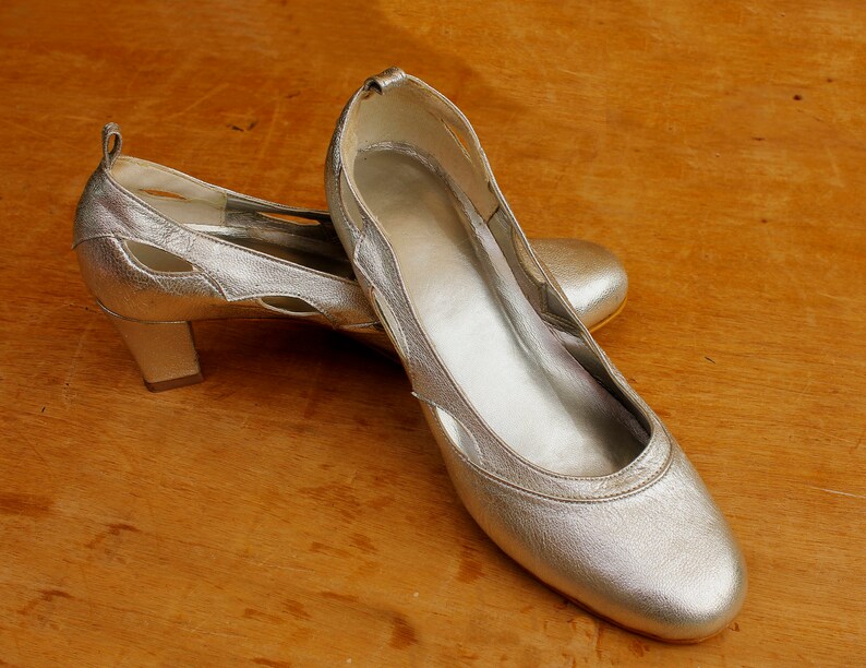 Retro Shoes Silver Leather Shoes Retro Shoes Vintage Women/'s Shoes Vintage Shoes Designers Shoes Artigiano Footwear Brand