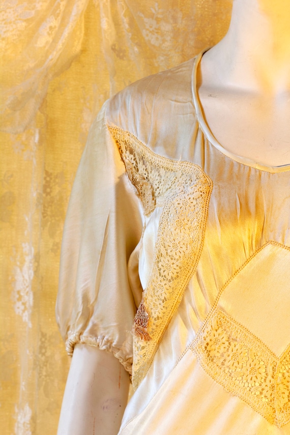 Vintage Lingerie 30's Creamy Rayon Satin Nightgown