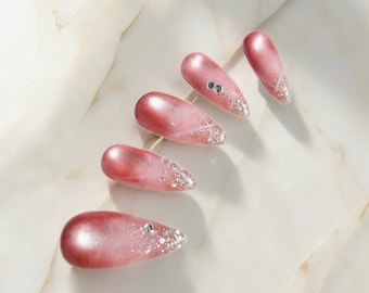 Uñas postizas Rosado para una cita romántica / Uñas Rosado Aura Suave y Glamurosa / Uñas postizas Beso de Champaña / Uñas Princesas de novia