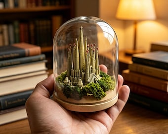 Mini Sagrada Familia Glass Dome Ornament, Gaudi Architecture Micro Landscape, Unique Desk Decor & Souvenir Gift for Architecture Lovers