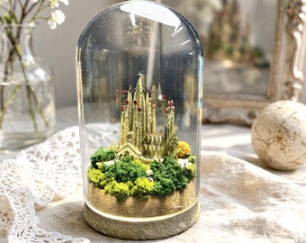 Mini Sagrada Familia Glass Dome Ornament, Gaudi Architecture Micro Landscape, Unique Desk Decor & Souvenir Gift for Architecture Lovers