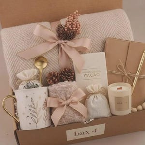 Cozy Mother's Day Gift Box, Care Package for Mom, Hygge Blanket Gift Basket, Spa Gift Set for Her, Chocolate Candle & Mug Set