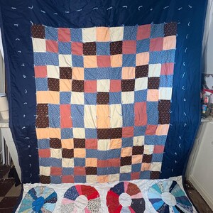 Vintage Handmade Patchwork Tied Quilt 74x96 Dresden Plate Fan Medallion Border