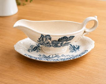 Molheira antiga francesa Faïencerie d'Onnaing | Molheira vintage em porcelana azul e branca com bandeja | Utensílios de mesa estilo brocante francês