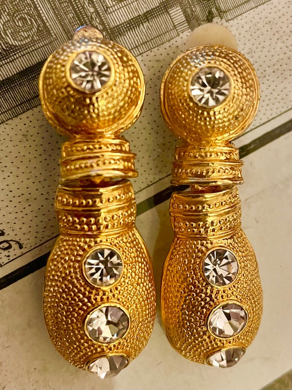 Vtg Gold Costume Earrings