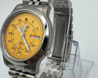 Seiko 5 vintage yellow dial japan made original movement 7s26