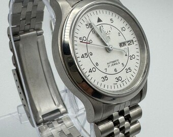 Reloj Seiko 5 vintage con esfera blanca, fabricado en Japón, movimiento original 7s26.