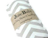 Biologische Baby deken, grijs Chevron Baby deken, peuter deken door JuteBaby