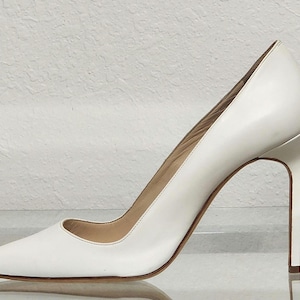 Vintage Manolo Blahnik Size 39 - Etsy