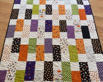 Halloween Patchwork Quilt | Handmade Throw | Seasonal Home Décor