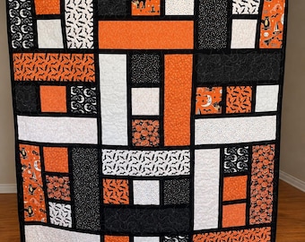 Handmade Halloween Patchwork Quilt | Spooky Pumpkins, Bats, Owls