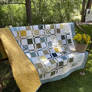 Sunflower Garden Quilt | Handmade Floral Patchwork Quilt | Cottagecore Throw Blanket | Cozy Country Home Decor