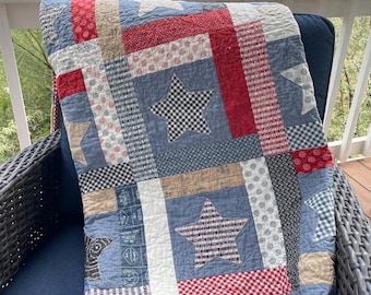 Americana Patchwork Quilt | Patriotic Star Quilt