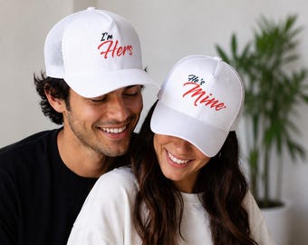 Partnerhüte „Ich gehöre ihr & er gehört mir“ – Geschenk der Liebe