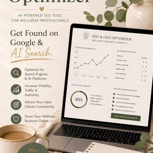 Può includere: Schermo di un laptop che mostra la dashboard di SEO & GEO Optimizer con classifiche di parole chiave e raccomandazioni. L'immagine include una tazza di caffè, un taccuino e una penna, che promuovono la SEO basata sull'IA per i professionisti del benessere.