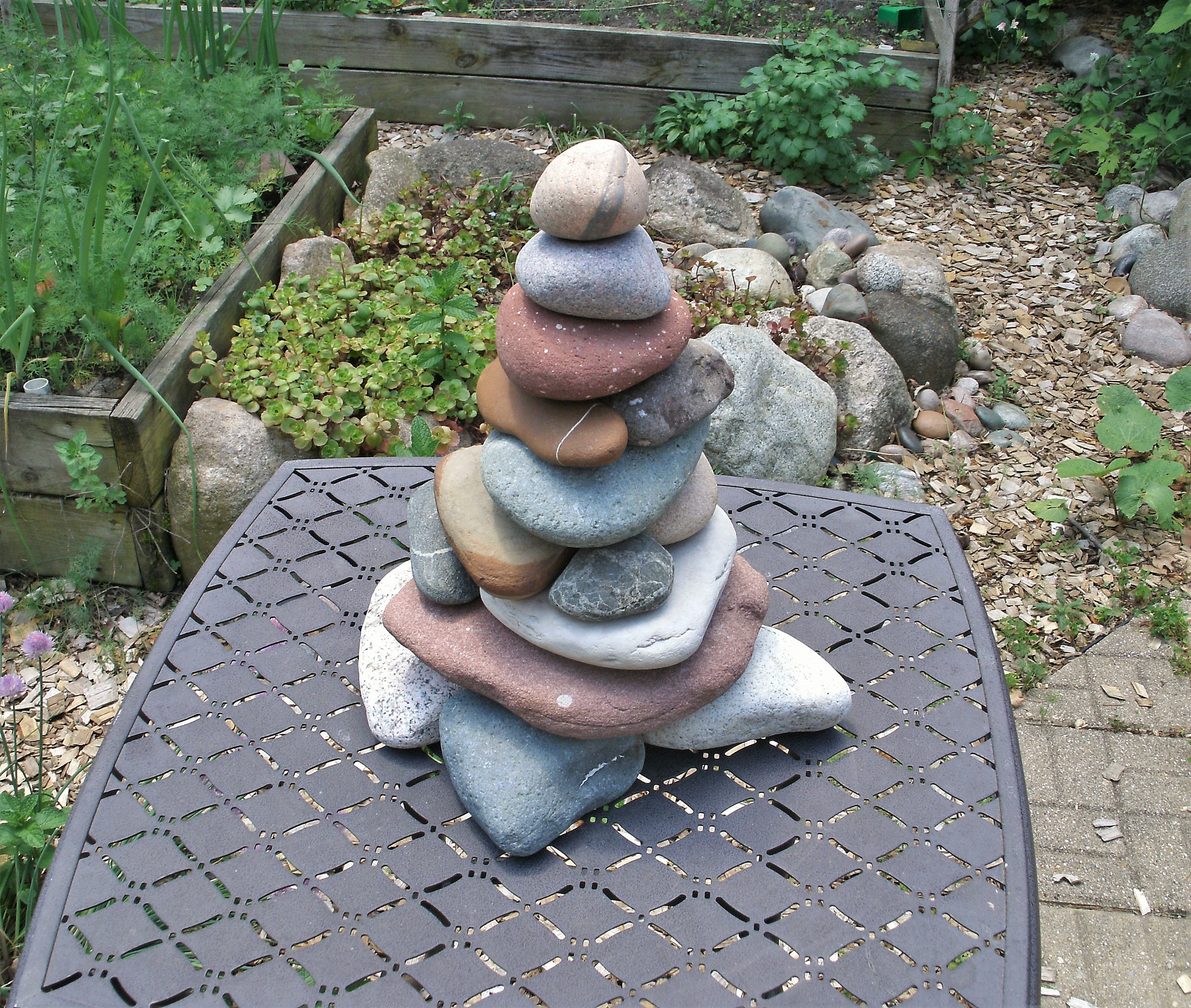 Garden Cairn, ReStackable Beach Stone Cairn Sculpture, Rock Cairn for Garden, Garden Statue