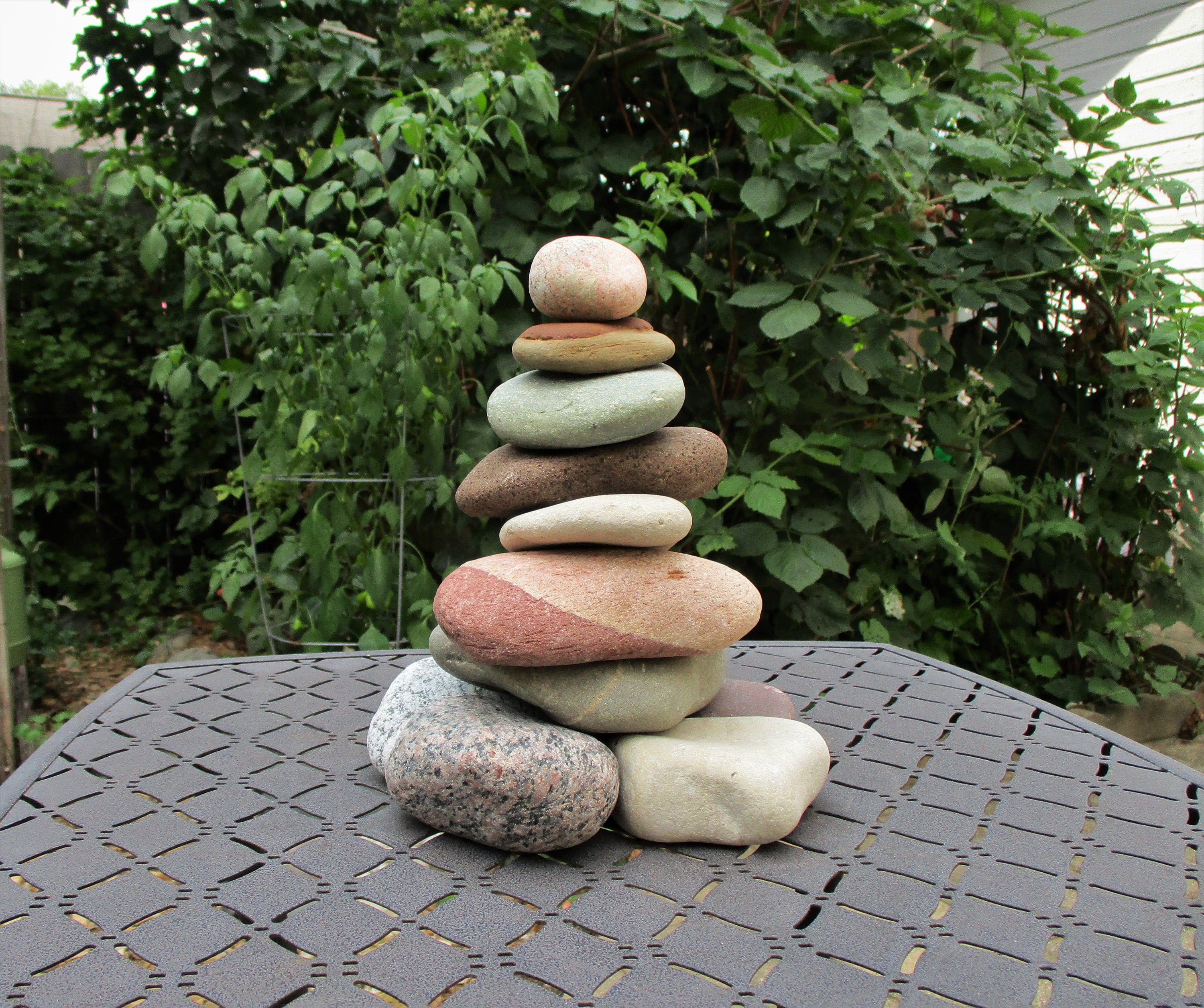 DIY : Rock Stacks (Cairns) – The Art of Nature
