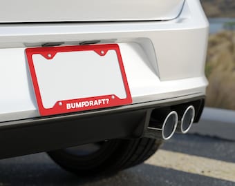 BUMP-CONCEPT? Voor raceliefhebbers: rood metalen nummerplaatframe