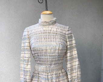 Vintage gold silver metallic cocktail dress by Royal Lynne Hong Kong sz 8 Small