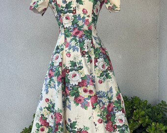 Treat ürself Floral vintage like dress il_340x270.6705742295_rayp.jpg