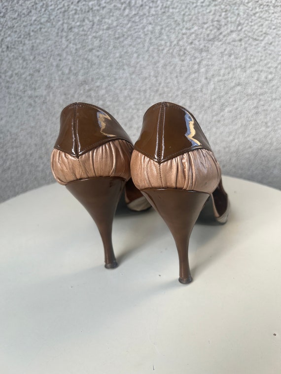 Vintage 1950s stilettos heel shoes brown taupe to… - image 3