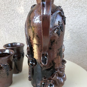Vintage funky art pottery wine decanter pitcher with 3 cups tribal nude theme brown pottery signed M Hess 1981 image 7