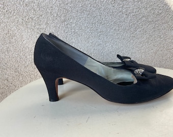 Vintage 1960s elegant black fabric pumps shoes heel Mr Easton sz 7N Rhinestones bow
