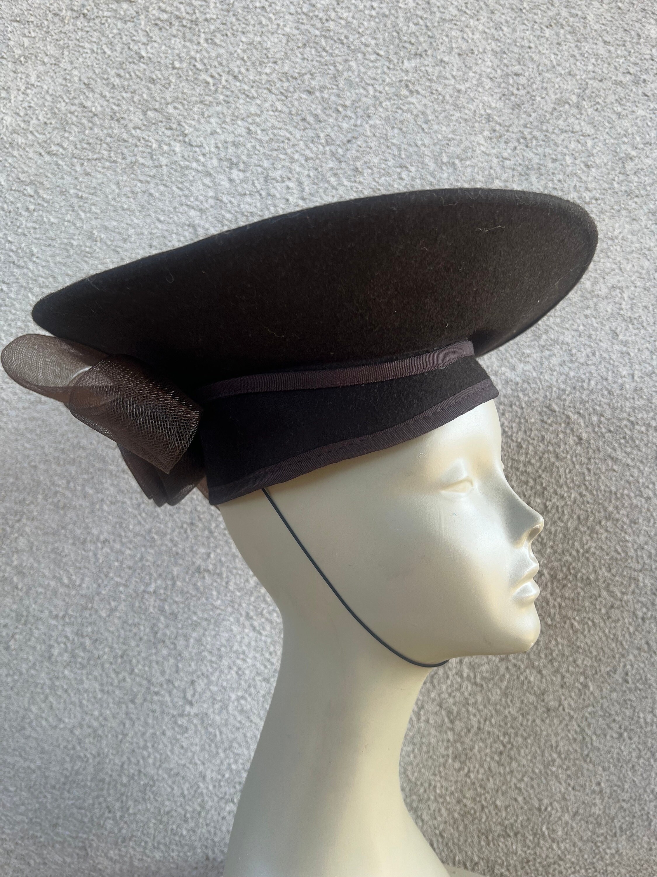 Vintage Dark Brown Brim Hat Wool Felt Netting Bow Sz 22.5