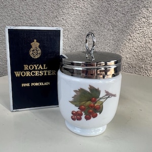 Vintage Royal Worcester porcelain egg coddler new in box made in England size 3”