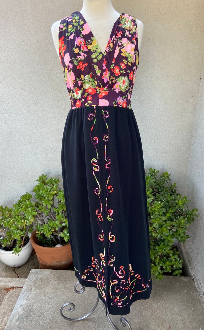 Vintage custom made boho maxi dress black with floral multi colors braid accents sz Medium. image 6