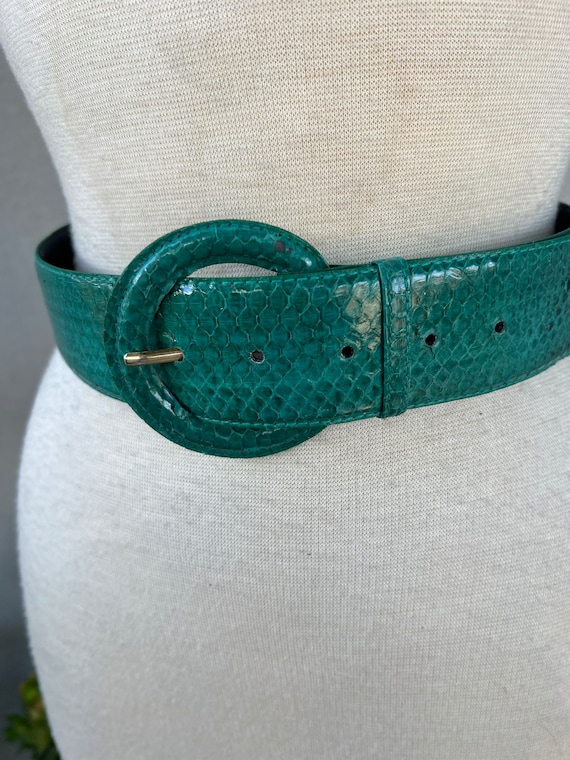 Vintage glam waist belt emerald green snake skin … - image 2