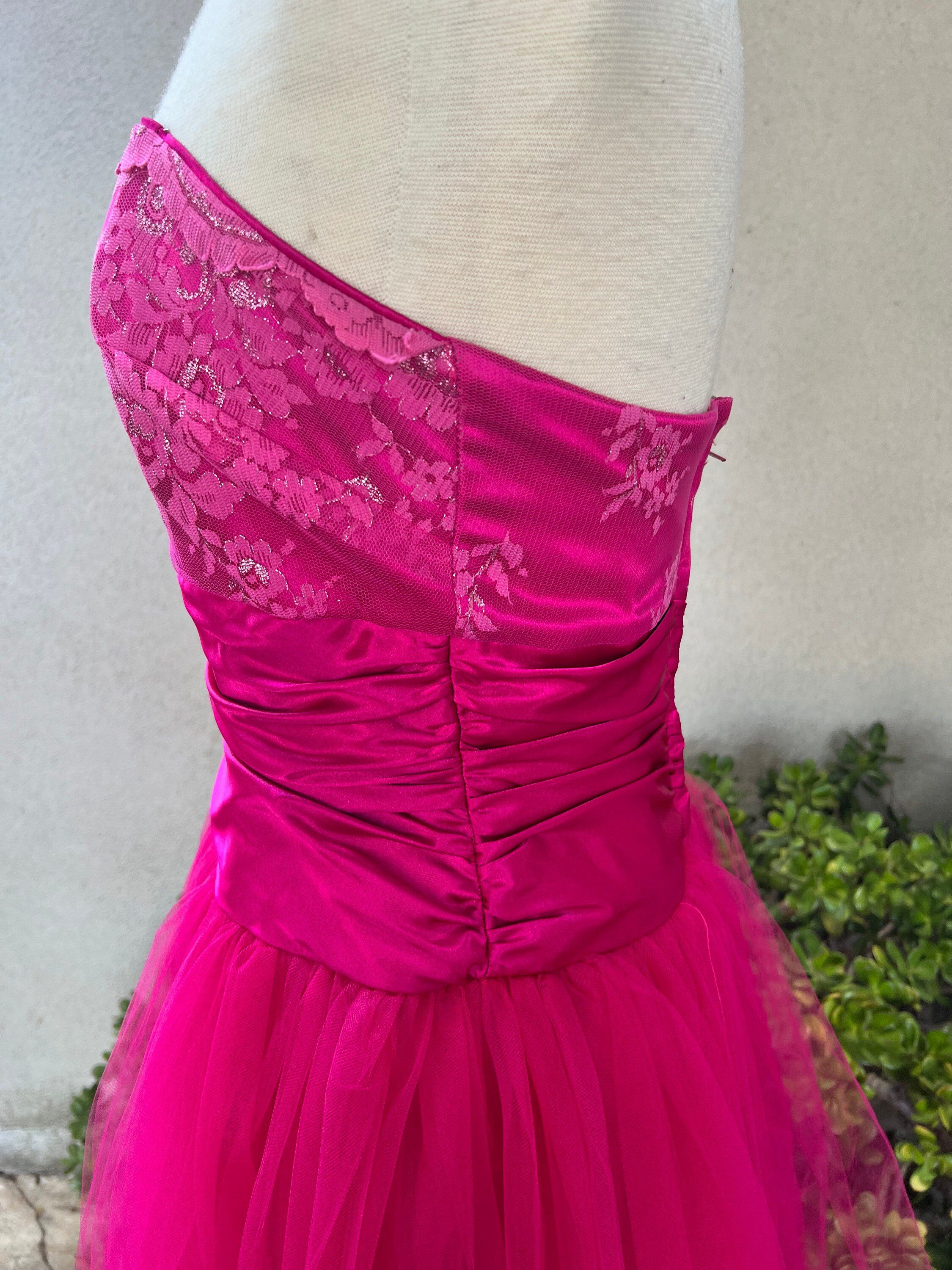 Vintage Jessica Mcclintock for Gunne Sax Raspberry Pink Long Vintage Jessica Mcclintock for Gunne Sax Raspberry Pink Long