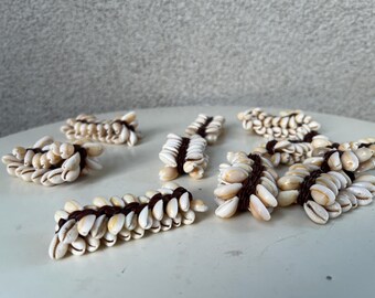 Vintage Tropical Napkin Rings Seashells Cowrie Set 10.