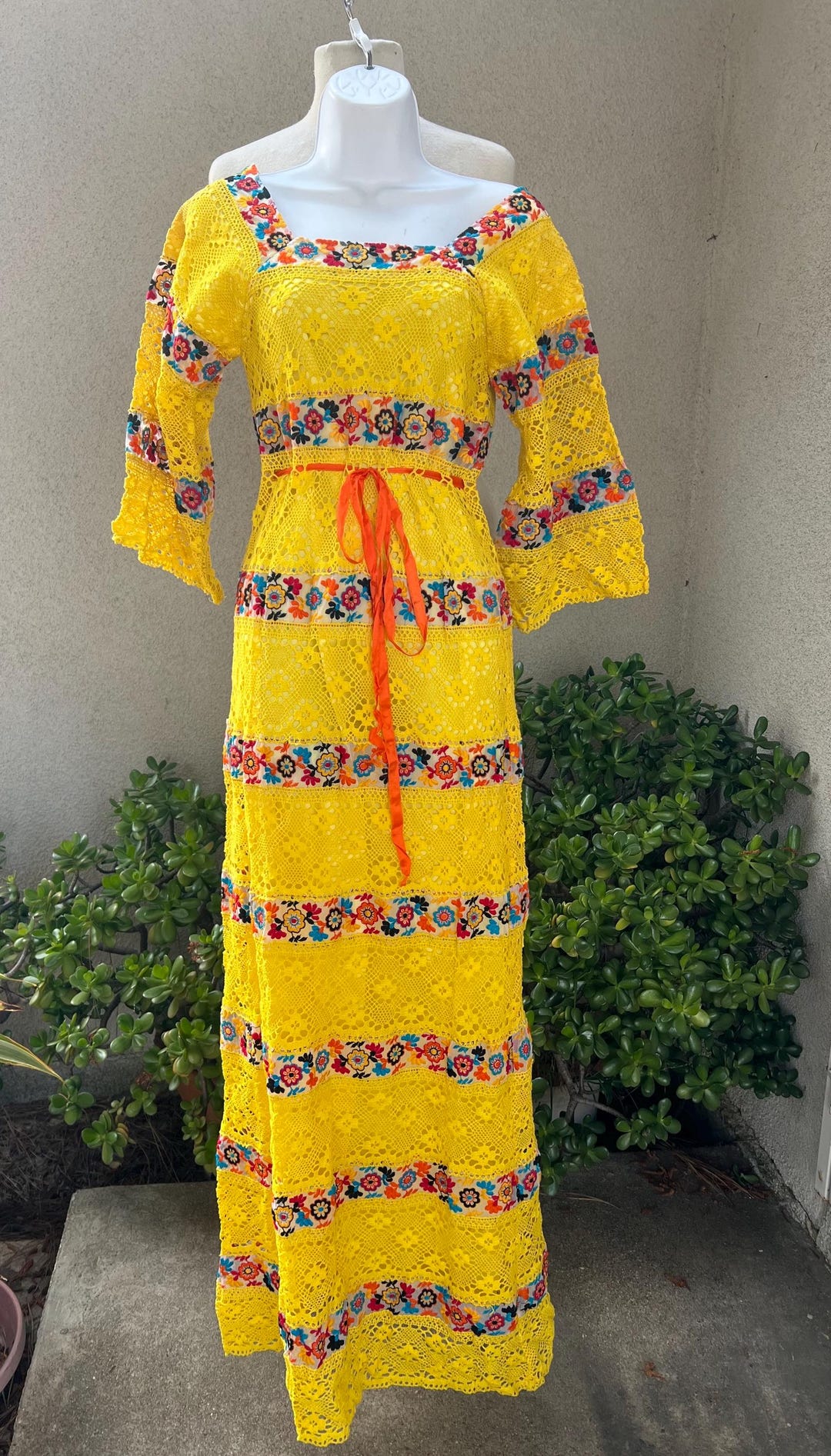 VINTAGE 60s 70s YELLOW WHITE FLORAL EMBROIDERED PUFF SLEEVE BOHO MAXI DRESS 10 main image 0