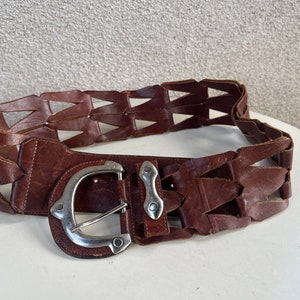 Vintage boho belt brown leather wide cutouts fits 31-35 L Streets Ahead image 9