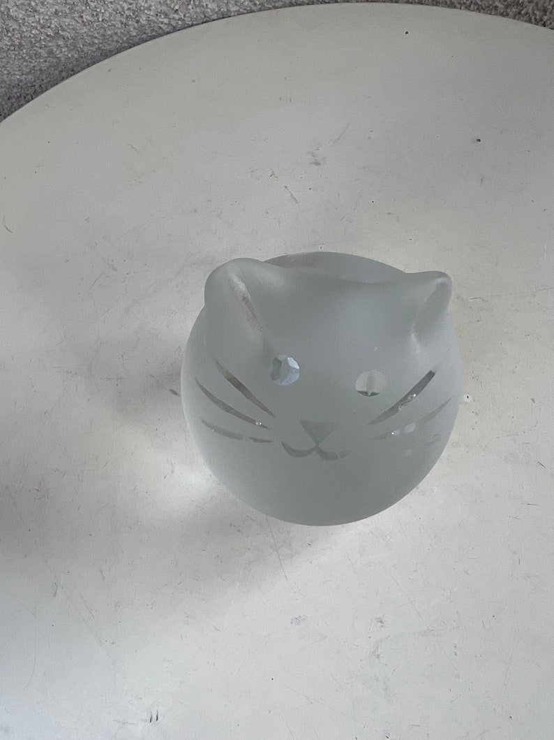 Vintage frosted glass cat paperweight signed JK 6/92 image 9