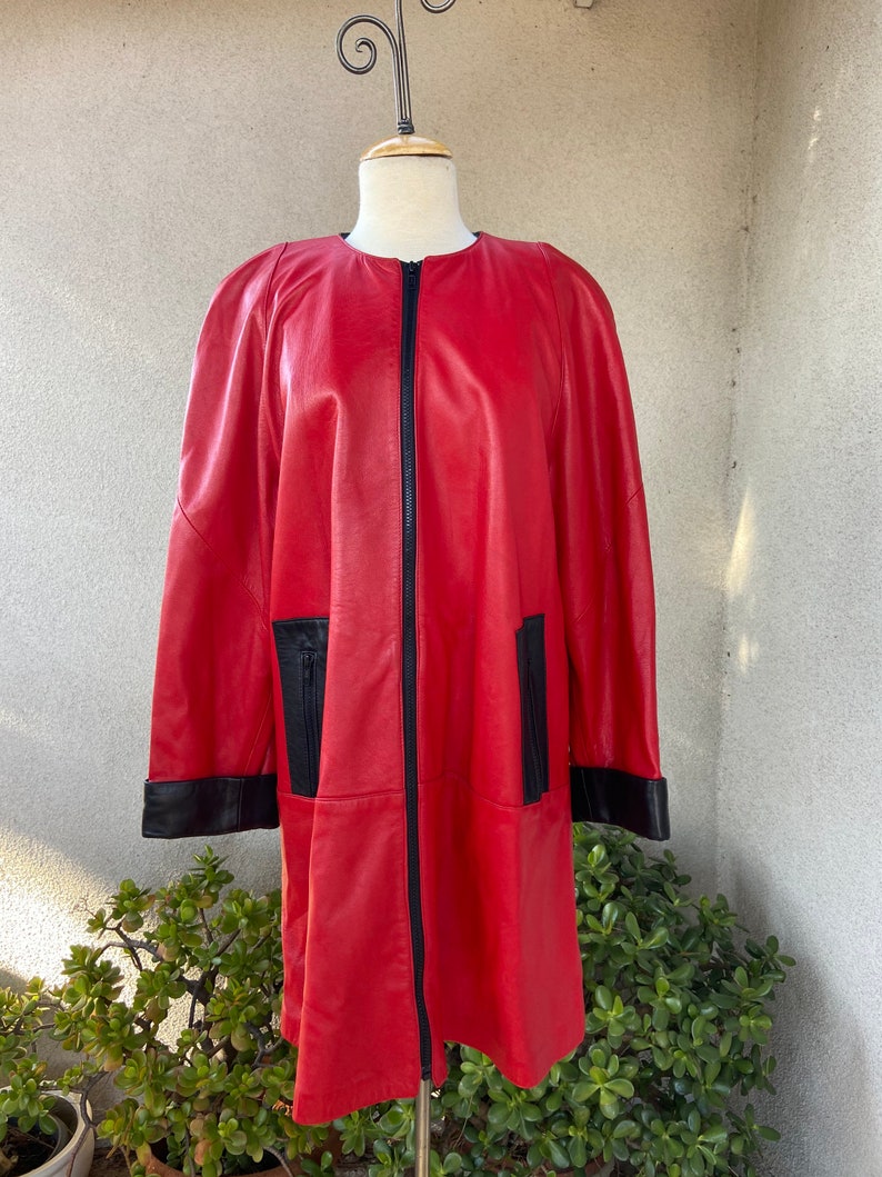 Vintage 80s color block red black soft leather swing coat lined zipper pockets front Sz M by Helen Frushtick Furs Atlanta image 1