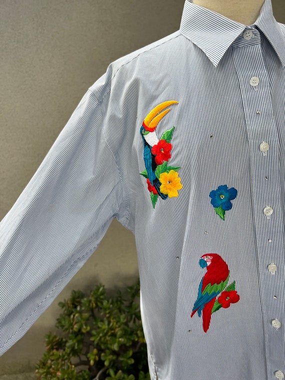 Vintage kitsch shirt blouse embroidered birds Sz … - image 5