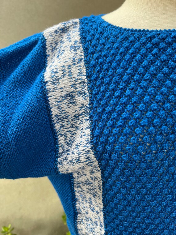 Vintage turquoise blues handmade crochet knit pul… - image 5