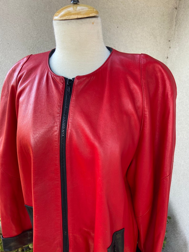 Vintage 80s color block red black soft leather swing coat lined zipper pockets front Sz M by Helen Frushtick Furs Atlanta image 6