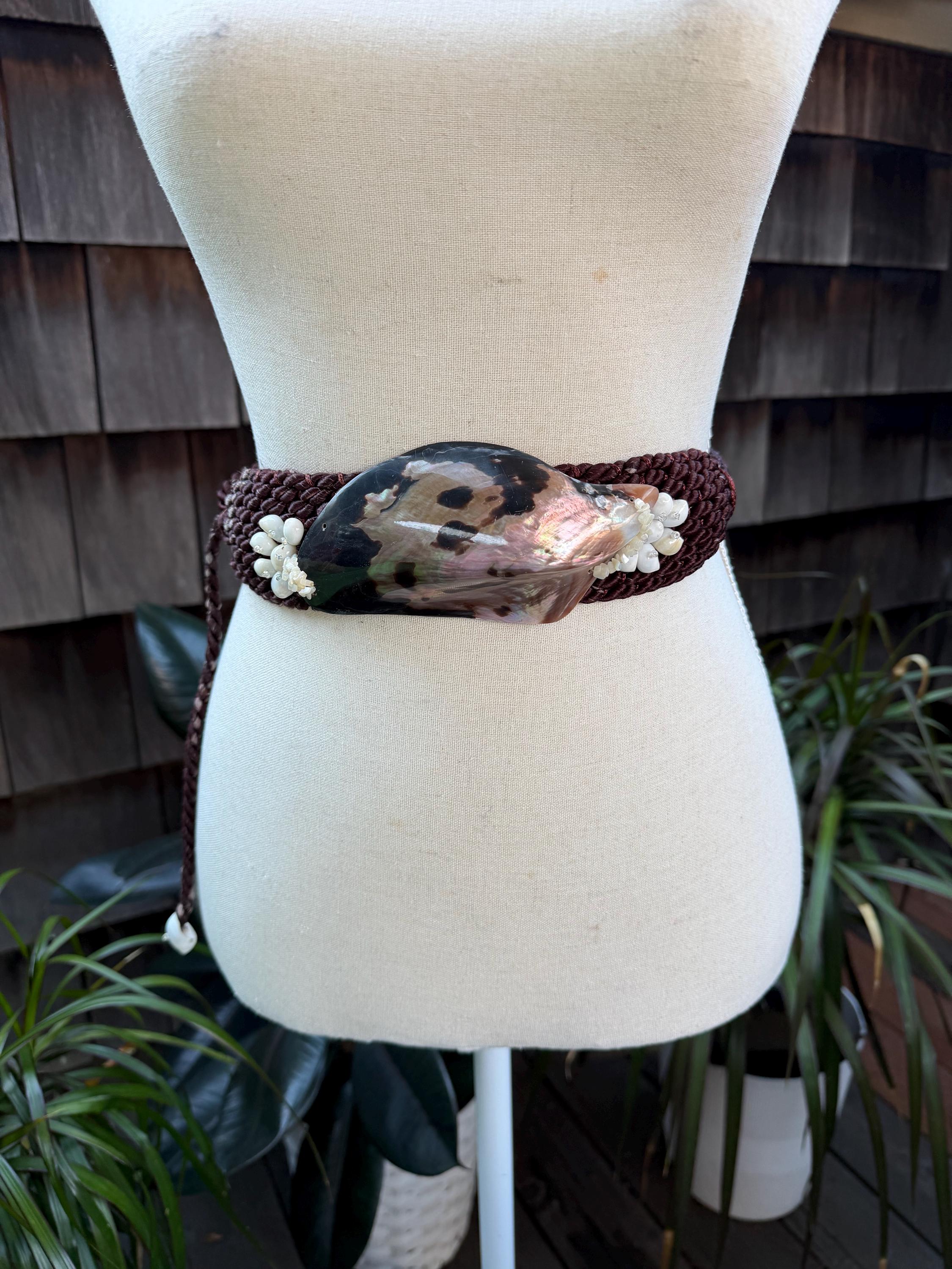 VINTAGE 80s Seashell ROPE BELT O/S Boho Hippie Chic Vintage 70s 80s Mother of Pearl Shell Belt Braided Cord Belt  main image 4