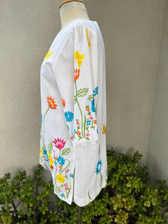 Vintage boho white top tunic colorful floral butt… - image 7
