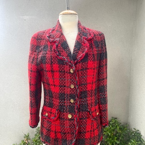 Vintage Lilli Ann 80s plaid tweed blazer jacket gold buttons lined black red Sz Small.