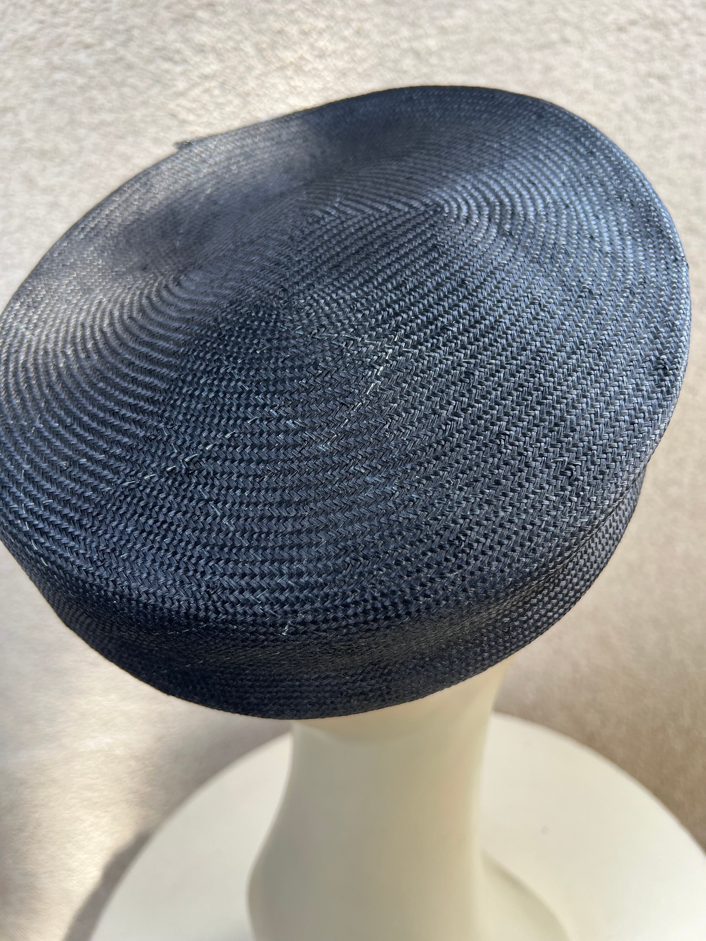 Vintage pillbox bumper straw hat black with rhinestone Mr John Classic sz 21.5” Vintage Mr John Classic Black Pillbox Hat With Rhinestone  main image 4