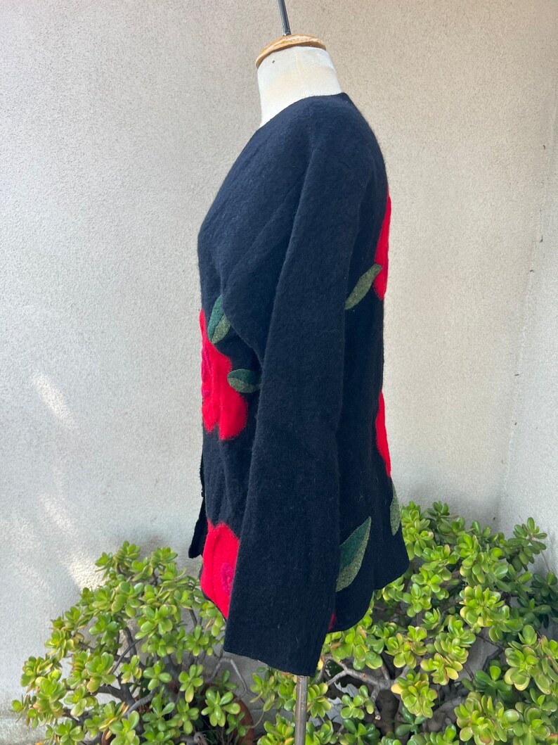 Vintage Susan Bristol boho wool cardigan black with red flowers Sz S image 7